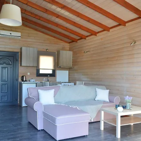 Aparthotel Ethereal Hilltop Suites