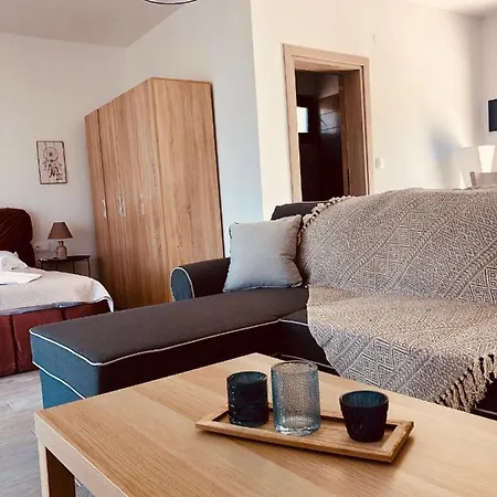 Aparthotel Ethereal Hilltop Suites *