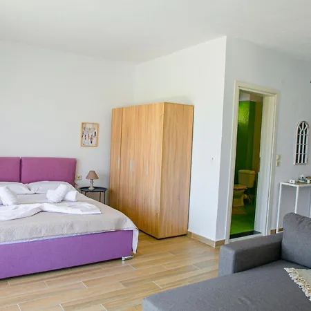 Ethereal Hilltop Suites Aparthotel *