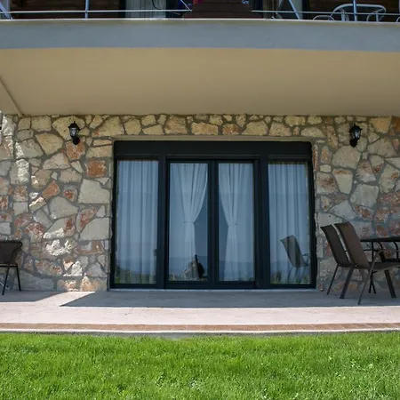 Ethereal Hilltop Suites Aparthotel