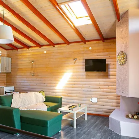 Ethereal Hilltop Suites Aparthotel Hanioti
