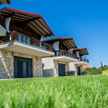 Ethereal Hilltop Suites * Hanioti